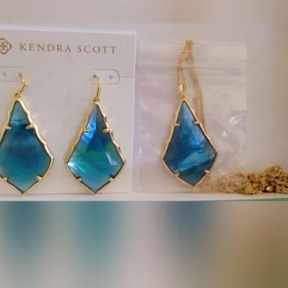 Kendra Scott "Alex" Long Pendant/ Earring Set, Gold Teal Illusion NWOT - Picture 2 of 7